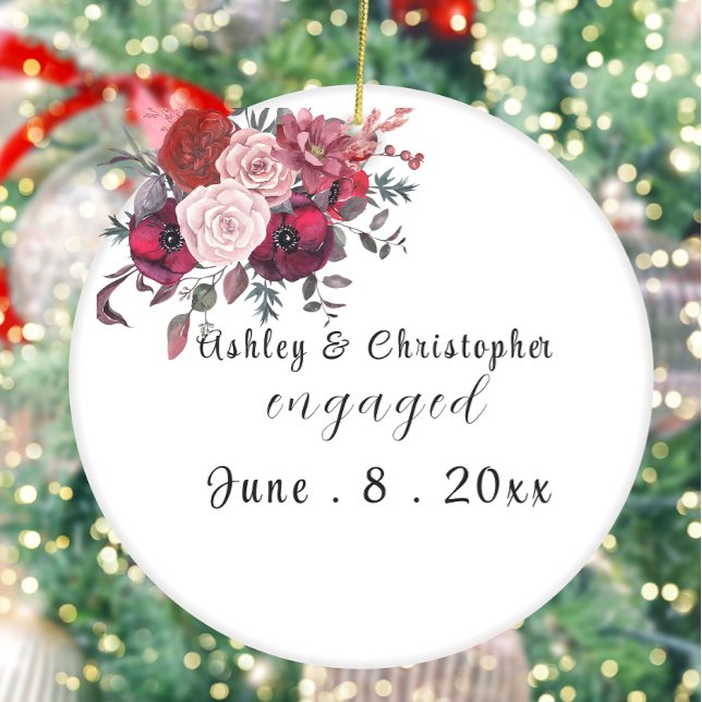 Benutzerdefiniertes personalisiertes verlobt keramik ornament (Von Creator hochgeladen)