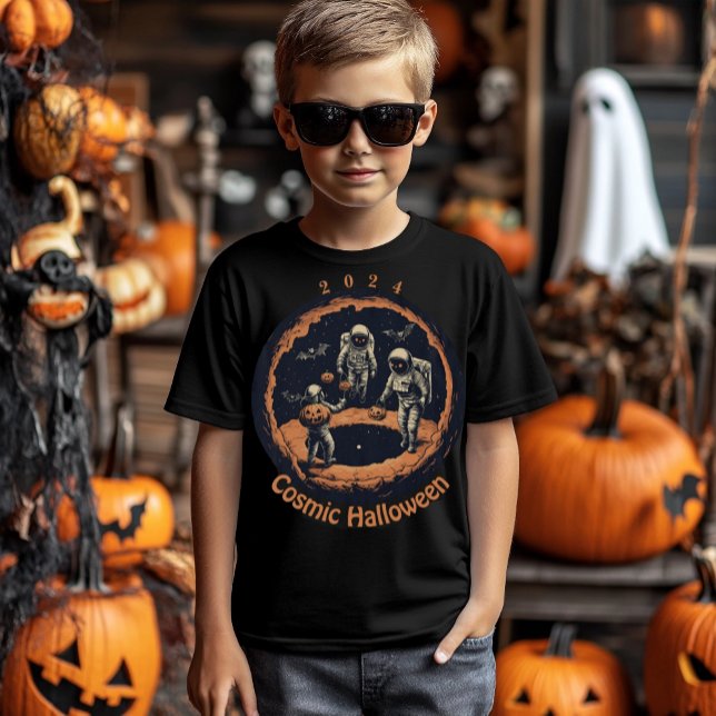 Benutzerdefiniertes Spooky kosmisches Halloween 20 T-Shirt (Von Creator hochgeladen)