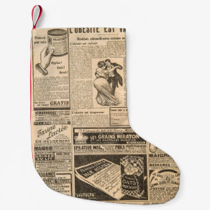 Benutzter Papierhintergrund. Alte Zeitungsseiten m Kleiner Weihnachtsstrumpf