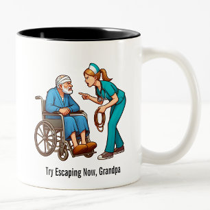 Berechtigte ältere Patienten erhalten eine Hogtie- Zweifarbige Tasse