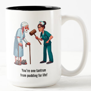 Berechtigte ältere Patienten treffen auf Bat-Wield Zweifarbige Tasse