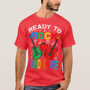 Bereit, die dritte Stufe wieder in die Gitarre der T-Shirt