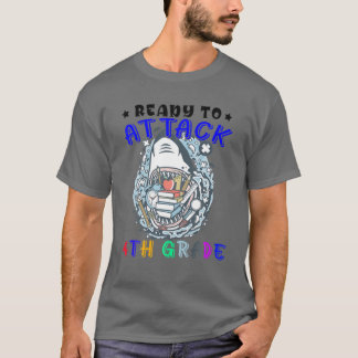 Bereit zum Angriff auf den vierten Haifisch der St T-Shirt