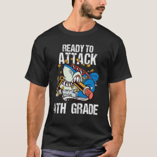 Bereit zum Angriff von Jungen der vierten Klasse T-Shirt