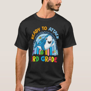 Bereit zum Angriff von Kindern der dritten Klasse T-Shirt