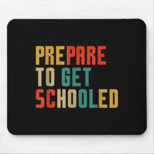 Bereite dich darauf vor, von lustigen Lehrern unte Mousepad