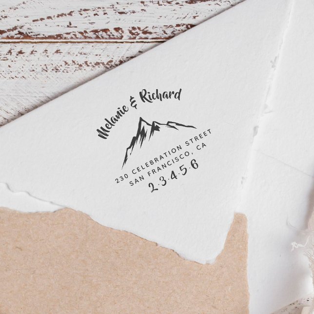 Berg | Gewohnte Hochzeitsnamen und Rücksendeadress Gummistempel (Stamp Mock-up)