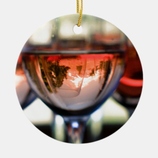 Berg-Haube in einem Wein-Glas Keramikornament (Vorne)