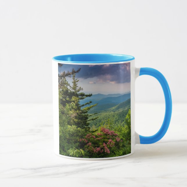 Berg Laurel bei Sonnenaufgang Tasse (Rechts)