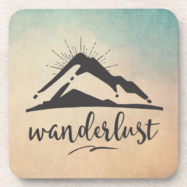 Berg mit Sonnenstrahlen und Wanderlust Typografie Getränkeuntersetzer (Vorderseite)