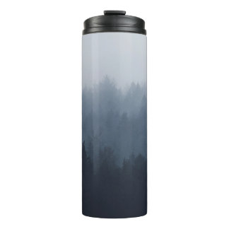 BERG MIT WALD IM FUSTER THERMOSBECHER