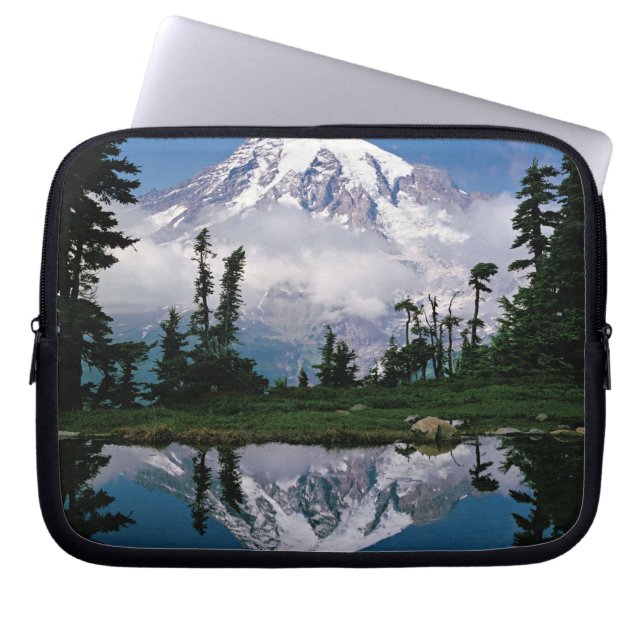 Berg Rainier in einer Bergbahn Laptopschutzhülle (Vorderseite)