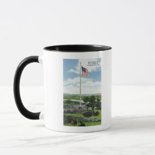 Berg-Trotz-riesige Fahnenmast-Szene Tasse