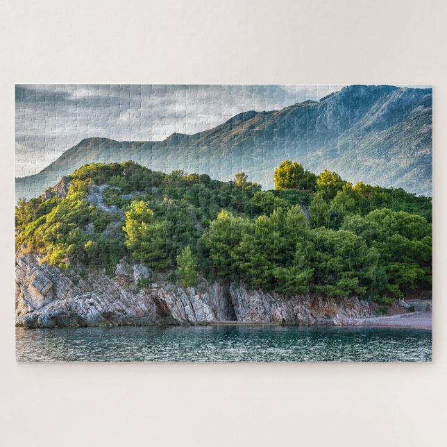Berg- und Meereslandschaft Montenegros (Horizontal)