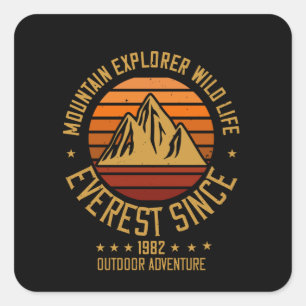 Berge - Berge Explorer - Wildtiere seit 1982 Quadratischer Aufkleber