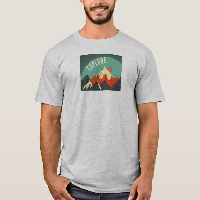 Berge erkunden T-Shirt (Vorderseite)