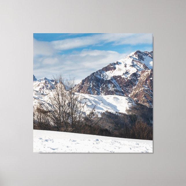 Berge im Winter in Spanien, Canfranc Leinwanddruck (Vorderseite)