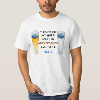 Berge sind noch blaues T-Shirt