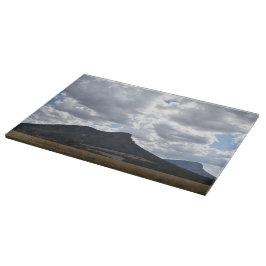 Berge Sturgeon und Abrupt unter dramatischen Wolke Schneidebrett