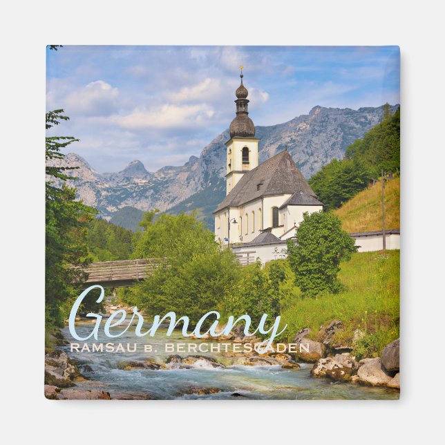 Bergkirche mit Flusslandschaft Magnet (Vorne)