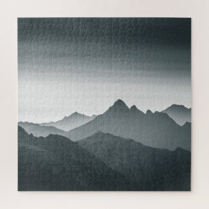 Berglandschaft schwarz-weiß