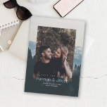 Berglandschaften Foto Hochzeit retten das Datum Save The Date<br><div class="desc">Diese wunderschöne Berglandschaft ist die ideale Kulisse für Ihr Save the Date Foto. Dieses Design zeichnet sich durch eine prächtige schmiedeeiserne Bergkulisse,  einen Platzhalter für Ihr Foto und eine individuelle Typografie aus.</div>