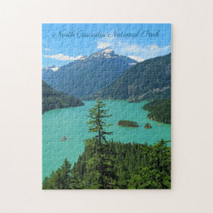 Bergsee-Landschaft im Nordatlantik