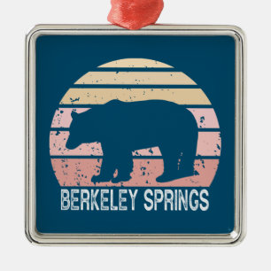 Berkeley Springs West Virginia Retro Bear Ornament Aus Metall