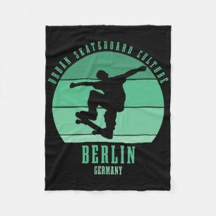 Berlin Deutschland Skateboarder Urne Skateboarding Fleecedecke