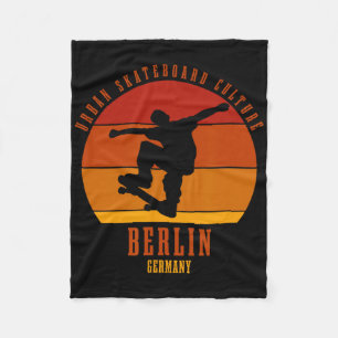 Berlin Deutschland Skateboarder Urne Skateboarding Fleecedecke