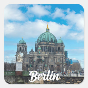 Berliner Kathedrale und Fernsehturm in Berlin Quadratischer Aufkleber