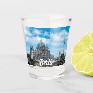 Berliner Kathedrale und Fernsehturm in Berlin Schnapsglas