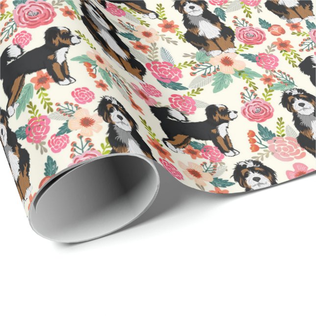 Bernedoodle Floral Dog Geschenkpapier (Rolleneckpunkt)
