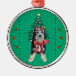 Bernedoodle in Christmas Outfit Rockin Round Tree Ornament Aus Metall