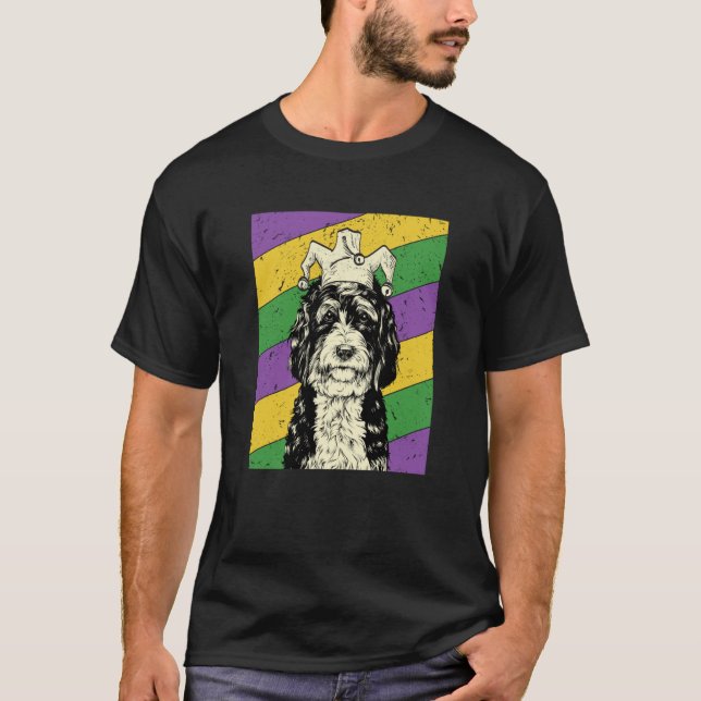 Bernedoodle Jester Mardi Gras Doodle Dog Mom or Da T-Shirt (Vorderseite)