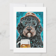Bernedoodle mit einer Tasse