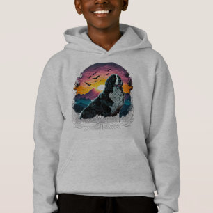 Berner Hund mit Aussicht auf den Berg Sonnenaufgan Hoodie