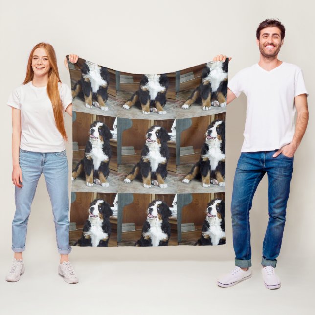 Berner Hundewelpe Fleecedecke (Beispiel)