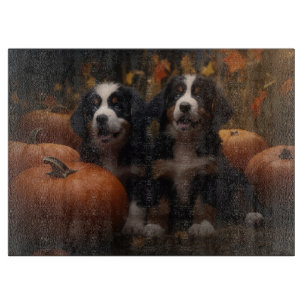 Berner Sennenhund-Welpe Herbstfreude Kürbis Schneidebrett