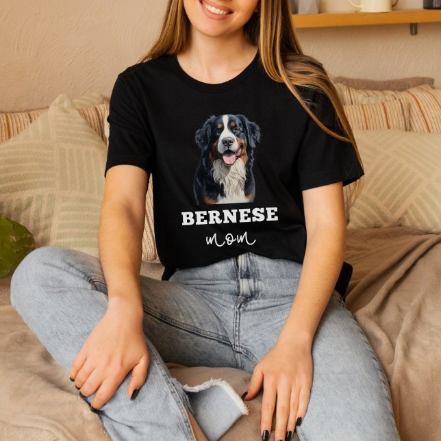 Bernese Lovers Mom, Bernese Mountain Dog T-Shirt (Von Creator hochgeladen)