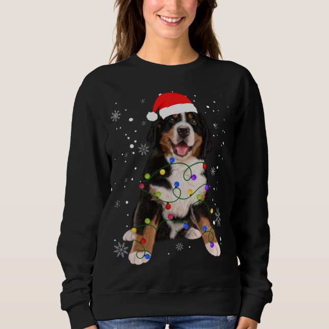 Bernese Mountain Dog Lights Weihnachtsmatte Sweatshirt (Vorderseite)