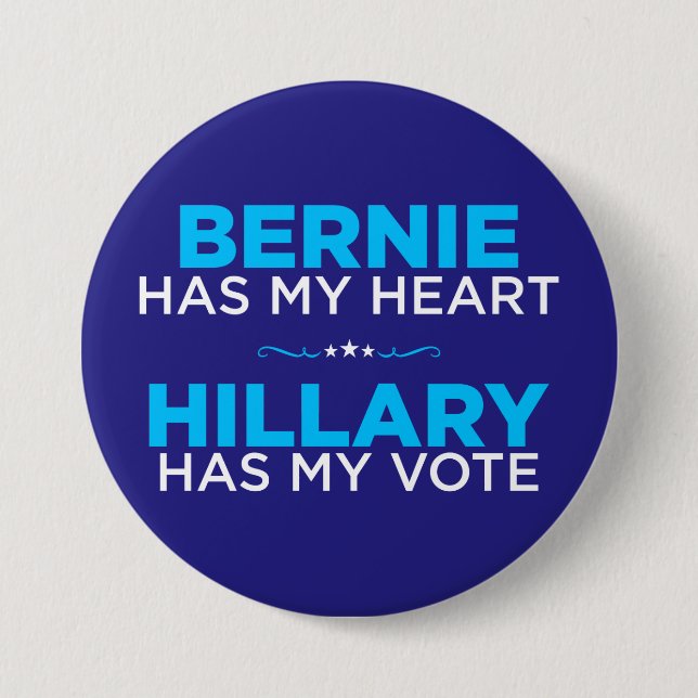 Bernie hat mein Herz, Hillary hat meinen Button (Vorderseite)