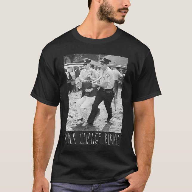 Bernie Sanders Protest Arrest 2020 Bernie Sanders T-Shirt (Vorderseite)