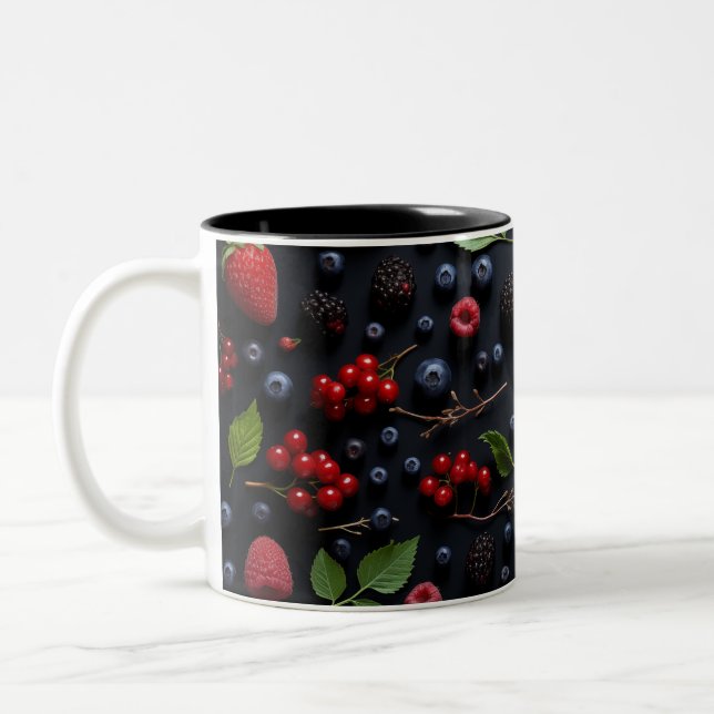 Berries Knolling Zweifarbige Tasse (Links)
