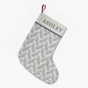 Berries Sprig Muster Blue Creme Individuelle Name Kleiner Weihnachtsstrumpf