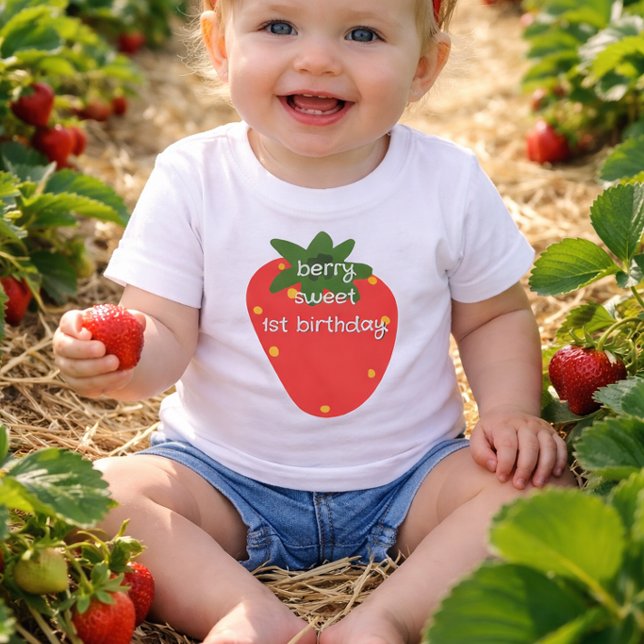 Berry First Birthday Baby T-shirt (Von Creator hochgeladen)