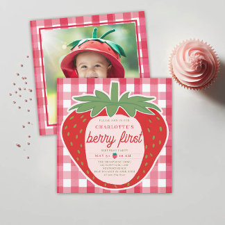 Berry First Giant Strawberry Foto 1. Geburtstag Einladung