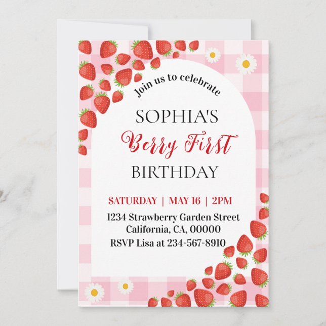 Berry First Strawberry gingham birthday invitation Einladung (Vorderseite)