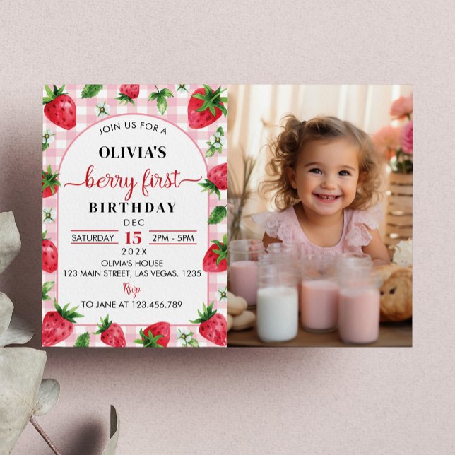 Berry Sweet First Birthday Invitation fraise (Créateur téléchargé)