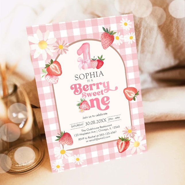 Berry Sweet Strawberry 1st Birthday Invitation (Créateur téléchargé)